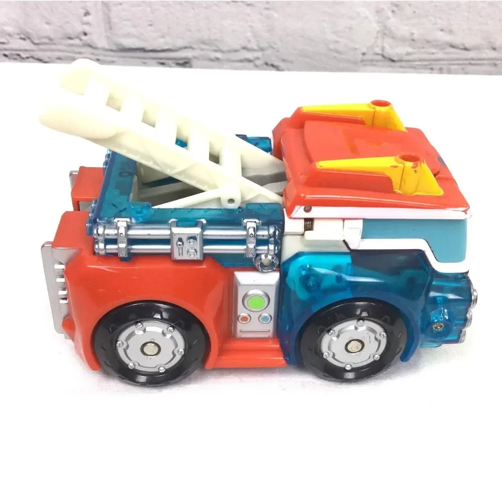 Transformers Hasbro TOMY Heatwave the Fire Bot Heroes Rescue Bot Action Figure